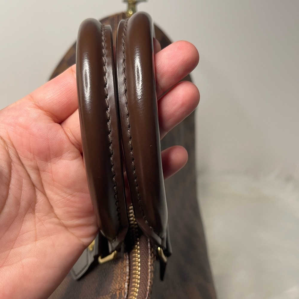 Authentic Louis Vuitton Speedy 30 Damier Ebene - Picture 17 of 17